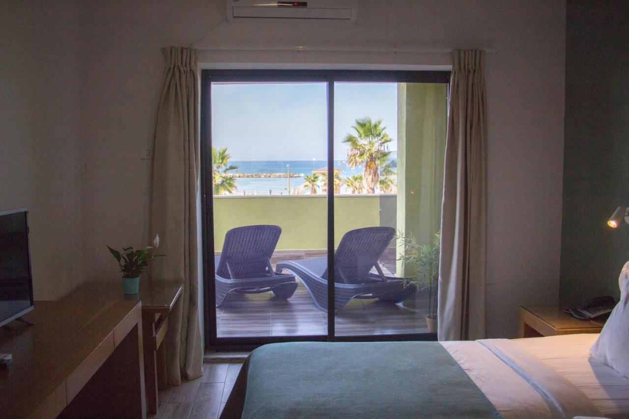 Golden Beach Hotel Tel Aviv Exterior photo